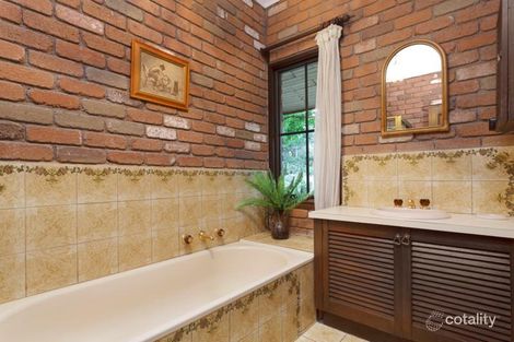 Property photo of 11 Caroline Crescent Hurstbridge VIC 3099