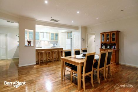 Property photo of 1 Swinburne Close Craigieburn VIC 3064
