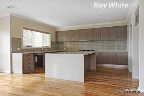 Property photo of 2 Dealing Court Bundoora VIC 3083
