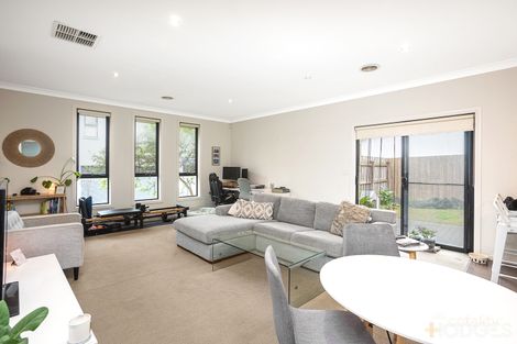 Property photo of 7/11 Culcairn Drive Frankston South VIC 3199