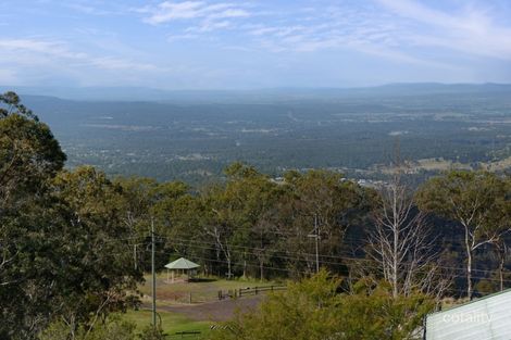 Property photo of 18 Harvey Street Mount Lofty QLD 4350