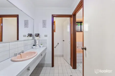 Property photo of 44 Maguire Crescent Burton SA 5110