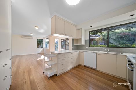 Property photo of 39 Tallara Parkway Narrabundah ACT 2604