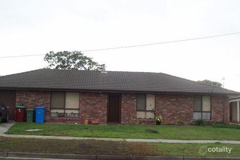 2/11 Jenner Ct, Hampton Park, VIC 3976