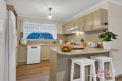 Property photo of 17 Samantha Crescent Cranbourne North VIC 3977