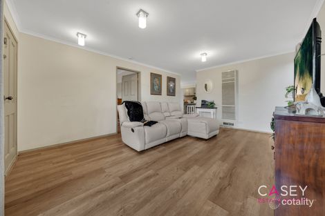 Property photo of 17 Samantha Crescent Cranbourne North VIC 3977