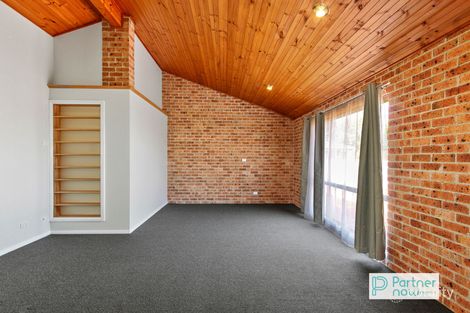 Property photo of 39 Dibar Drive Hillvue NSW 2340