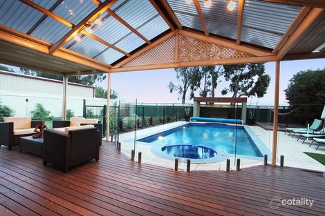 Property photo of 162 Westwood Drive Burnside VIC 3023