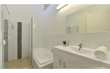 Property photo of 1 Chasselas Avenue Wynn Vale SA 5127