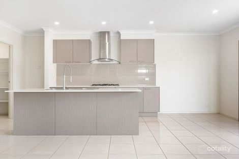 Property photo of 26 Darwin Way Wollert VIC 3750