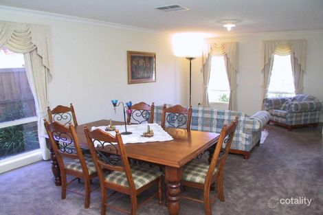 Property photo of 53 Langhorne Crescent Rowville VIC 3178