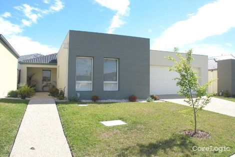 Property photo of 11 Sovereign Manors Crescent Rowville VIC 3178