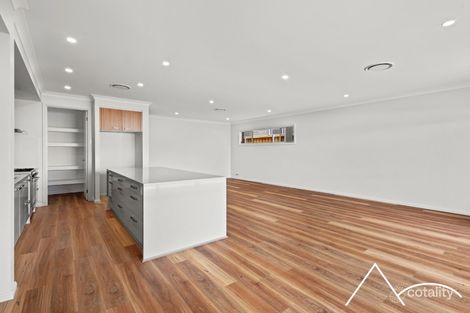 Property photo of 7 Lantern Street Menangle Park NSW 2563