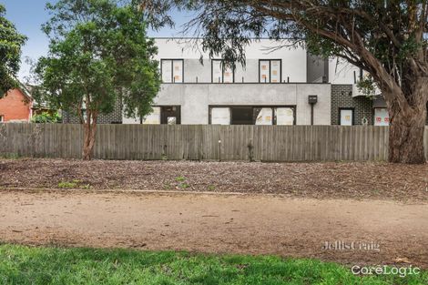 Property photo of 2 Opal Court Bentleigh East VIC 3165