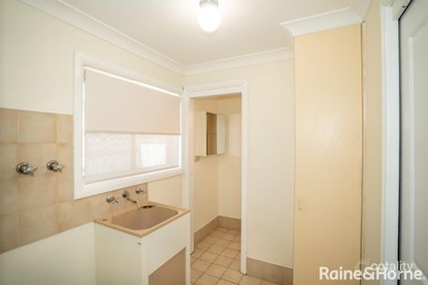 Property photo of 1/2 Borneo Place Ashmont NSW 2650