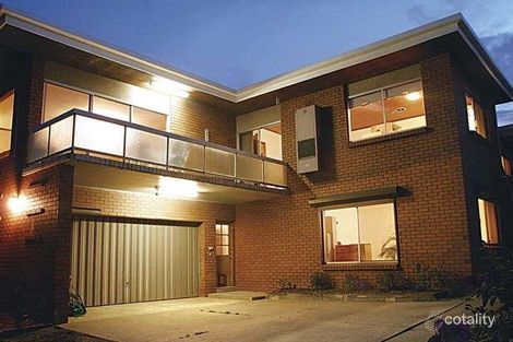 Property photo of 18 Springvale Road Glen Waverley VIC 3150