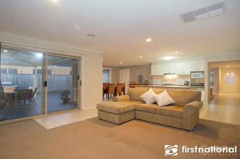 Property photo of 17 Mallard Street Berwick VIC 3806