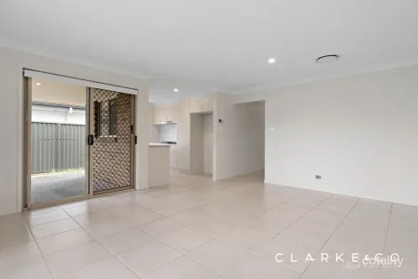 Property photo of 1/16 Guardsman Grove Lochinvar NSW 2321
