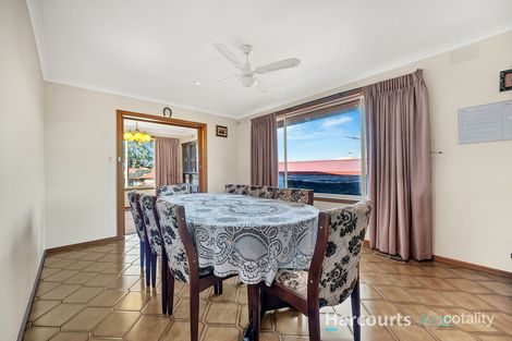 Property photo of 16 Sarona Street Dandenong VIC 3175