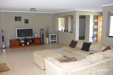 Property photo of 1 Bracefell Street Southside QLD 4570