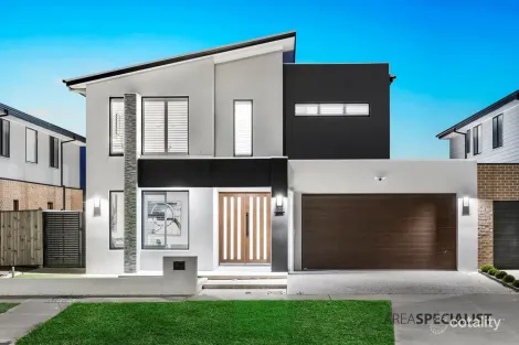 Property photo of 13 Laker Boulevard Clyde North VIC 3978