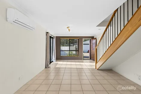 Property photo of 4/16 Pascoe Lane Harlaxton QLD 4350