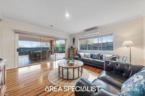 Property photo of 22 Flemington Rise Officer VIC 3809