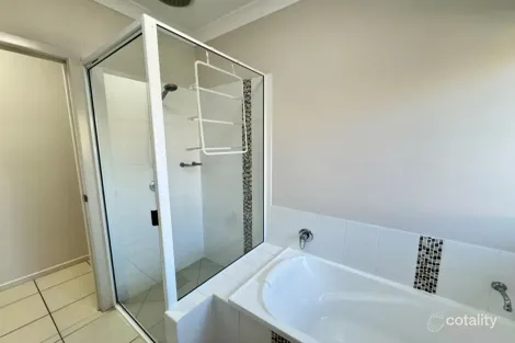 Property photo of 22 Seabreeze Crescent Bowen QLD 4805