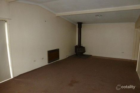 Property photo of 1 Memorial Road Glenthompson VIC 3293