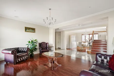 Property photo of 10 Fitzgerald Court Taylors Lakes VIC 3038