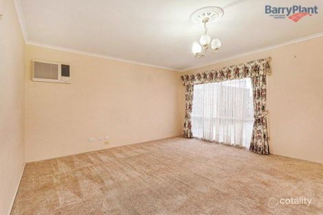 Property photo of 21 Newham Way Altona Meadows VIC 3028