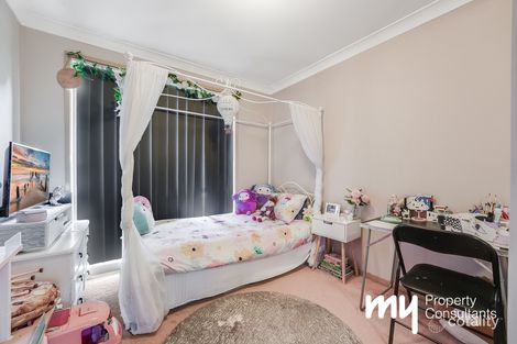 Property photo of 6 Marloo Place St Helens Park NSW 2560