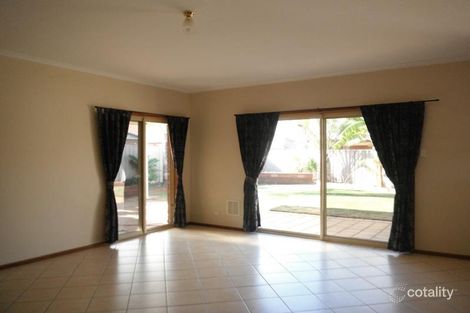 Property photo of 8 Rosecombe Place Parafield Gardens SA 5107