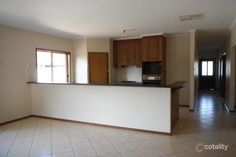 Property photo of 8 Rosecombe Place Parafield Gardens SA 5107