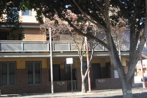 33 Gatehouse Dr, Kensington, VIC 3031