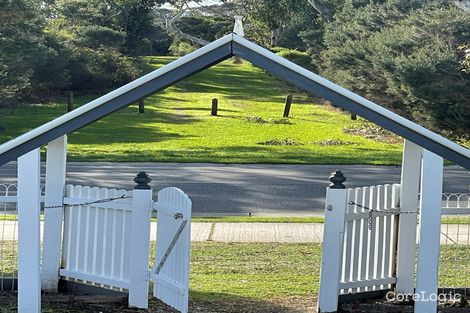 463 Settlement Rd, Cowes, VIC 3922