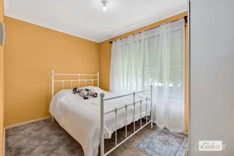 Property photo of 1 Barkly Street Chiltern VIC 3683