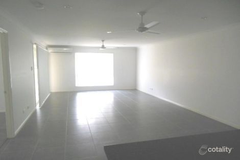 1/19 Adam St, Beachmere, QLD 4510