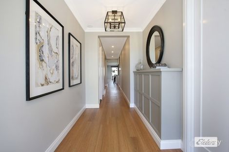 Property photo of 36 Hampshire Boulevard Leneva VIC 3691