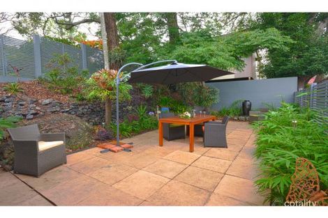 Property photo of 16 Suncroft Street Mount Gravatt QLD 4122