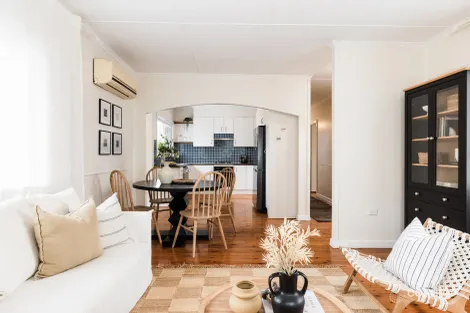 Property photo of 40 Mary Street Mount Lofty QLD 4350