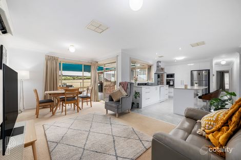 Property photo of 52 Templestowe Avenue Conder ACT 2906