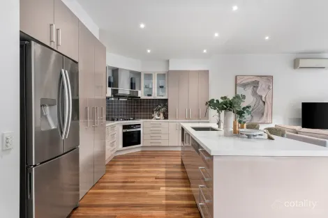 Property photo of 35 Barnsbury Road Deepdene VIC 3103