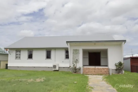 54 Merinda St, Wallangarra, QLD 4383