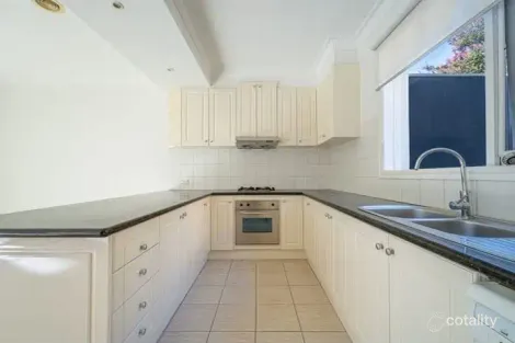 Property photo of 2/38 Kintore Crescent Box Hill VIC 3128