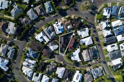 Property photo of 10 Bushlark Place Smithfield QLD 4878