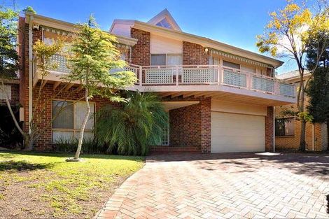 8 Beaumaris Dr, Menai, NSW 2234