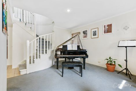 Property photo of 4 Torro Walk Sydenham VIC 3037