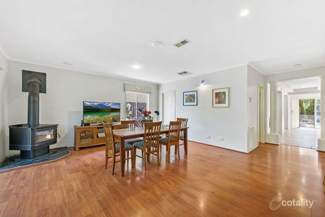 Property photo of 4 Torro Walk Sydenham VIC 3037