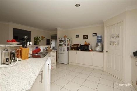 Property photo of 1 Brentwood Court Fernvale QLD 4306